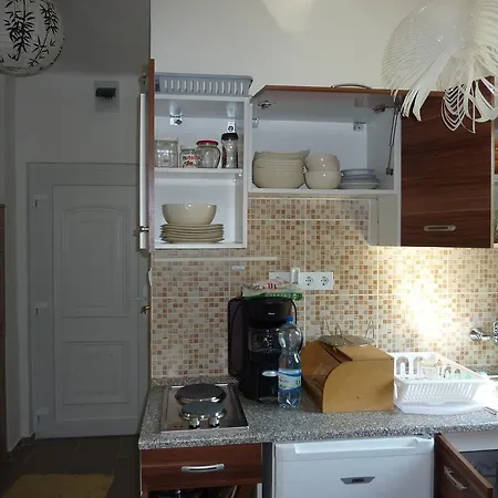 Agnes Apartment *